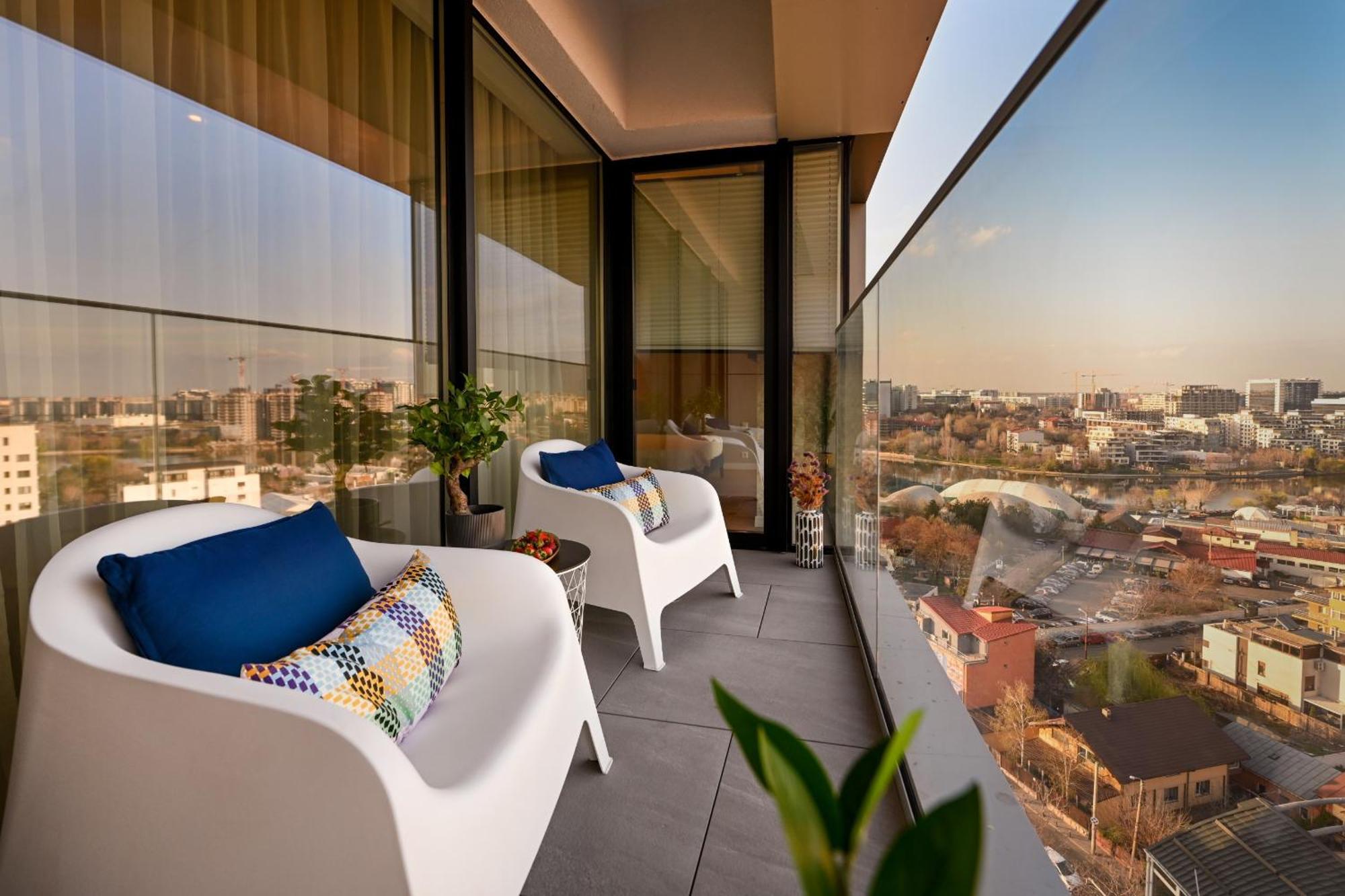 One Verdi Park Exclusive Apartments - Panoramic View & Private Parking Bucarest Exterior foto