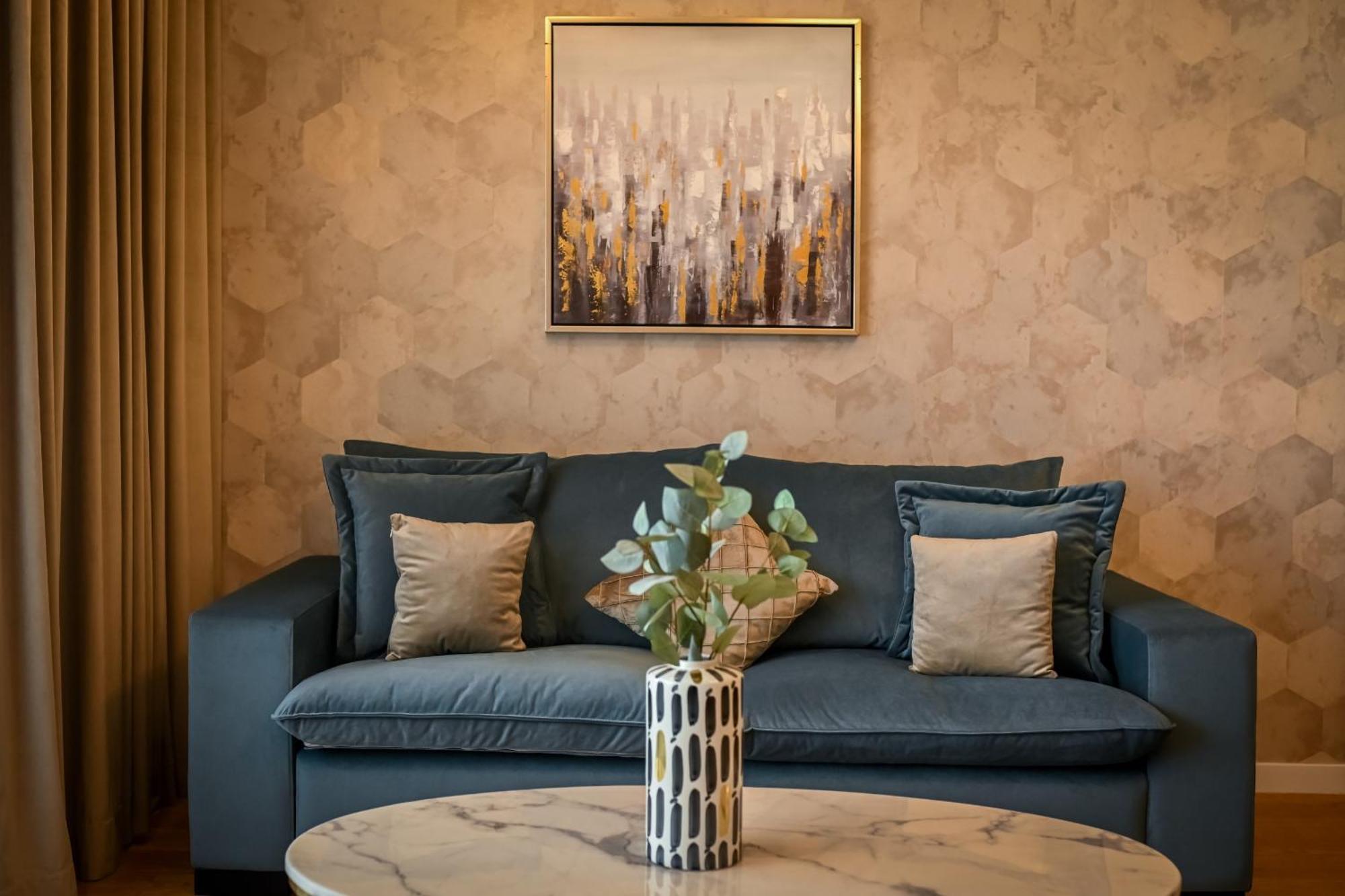 One Verdi Park Exclusive Apartments - Panoramic View & Private Parking Bucarest Habitación foto